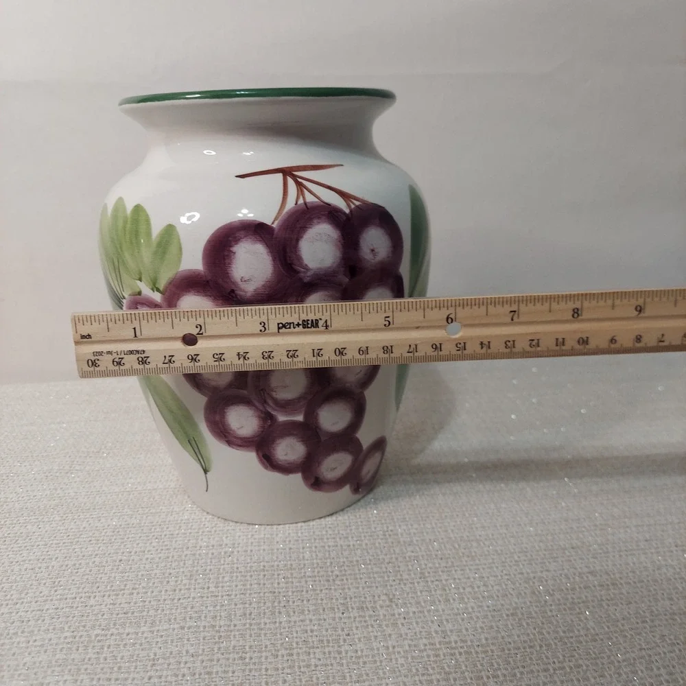 Coop Ceramiche Toscane Italy Handpainted‎ Grape Ceramic Vase White Green Purple